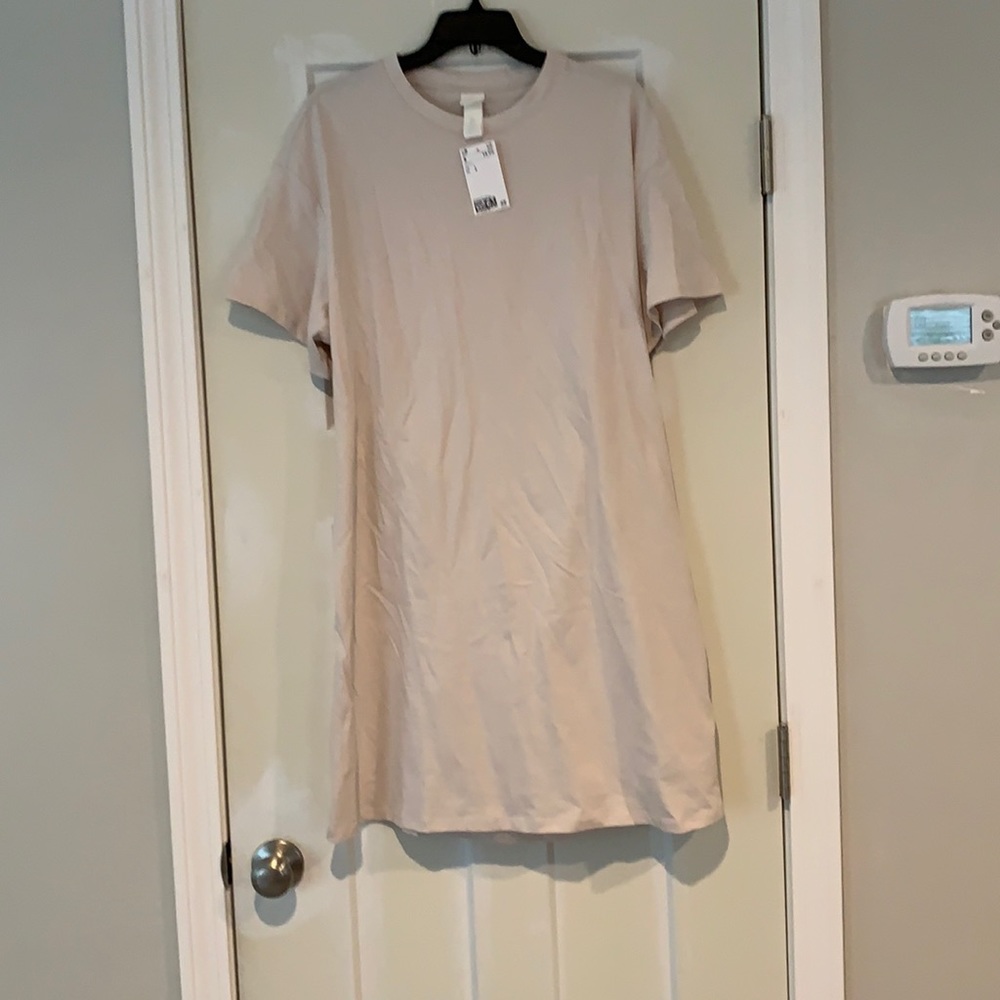 H&M open back t shirt dress